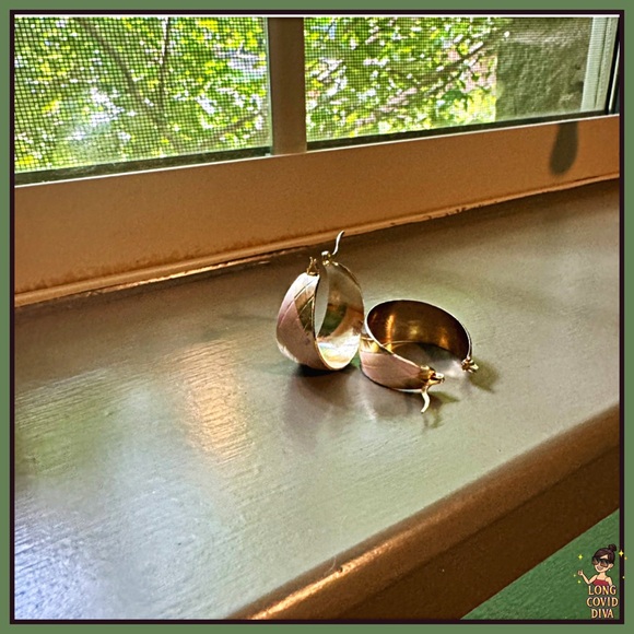 ✨NWOT/18k Gold Filled, Tri-Color, Smooth Lattice, Round Hollow Hoops - Picture 9 of 11